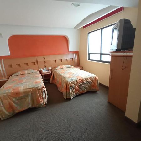 Hotel Terminal De Пуебла Екстериор снимка