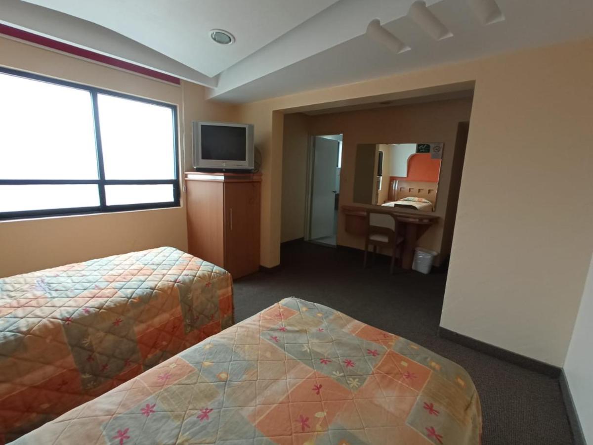 Hotel Terminal De Пуебла Екстериор снимка