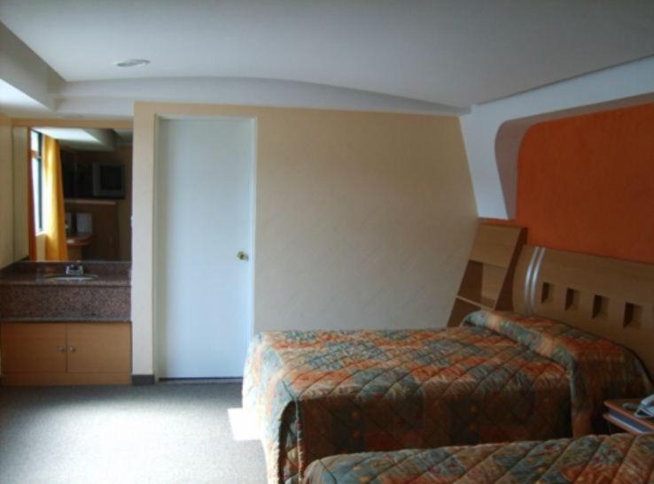 Hotel Terminal De Пуебла Екстериор снимка