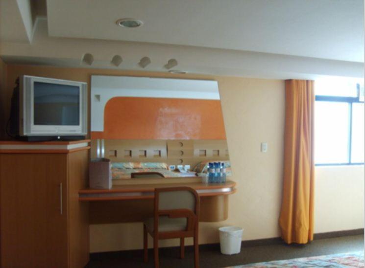 Hotel Terminal De Пуебла Екстериор снимка